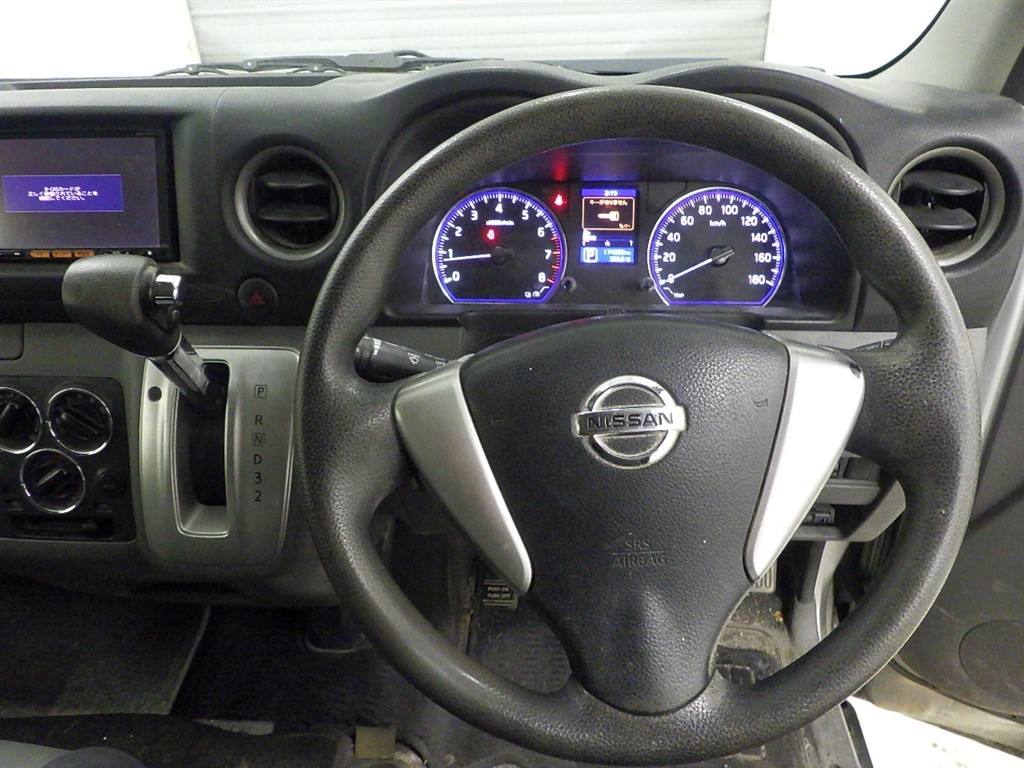 NISSAN NV350 CARAVAN