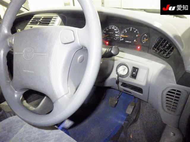 TOYOTA ESTIMA LUCIDA