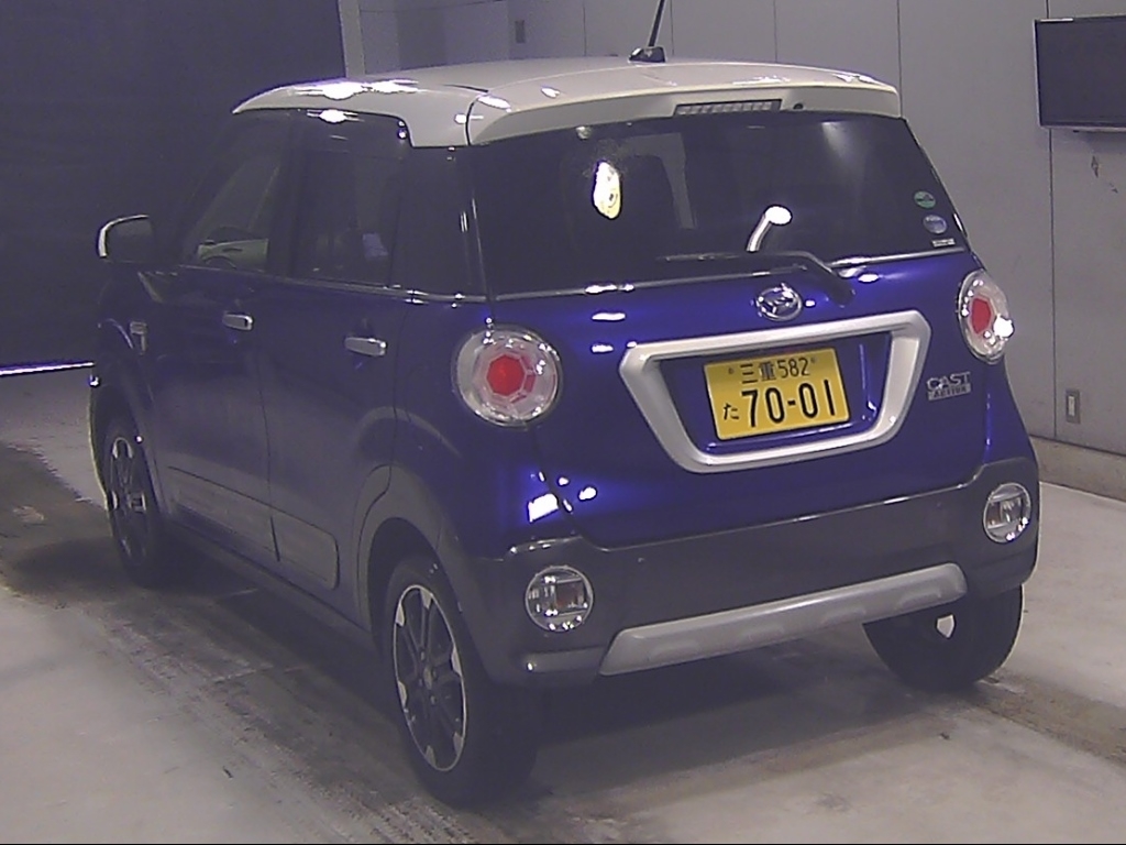DAIHATSU CAST