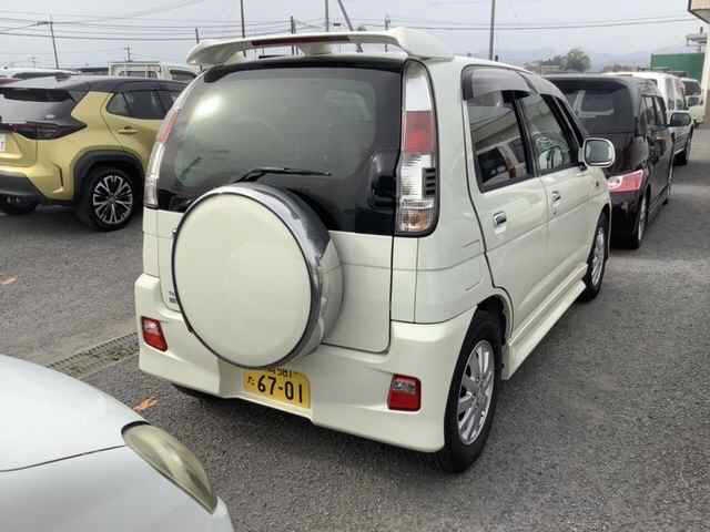 DAIHATSU TERIOS KID