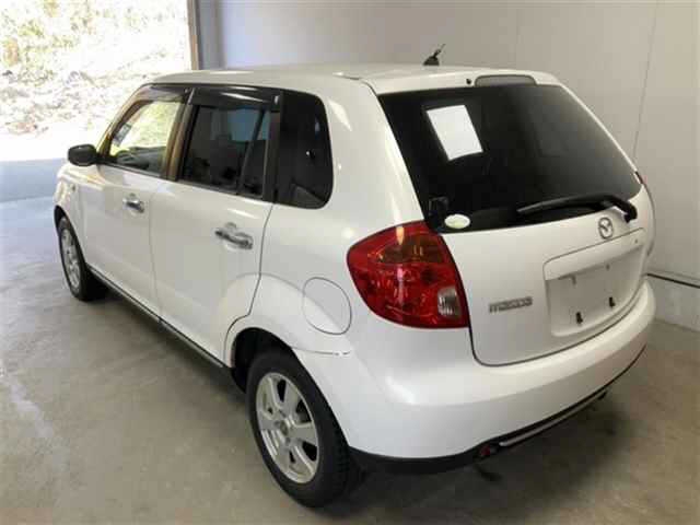 MAZDA VERISA