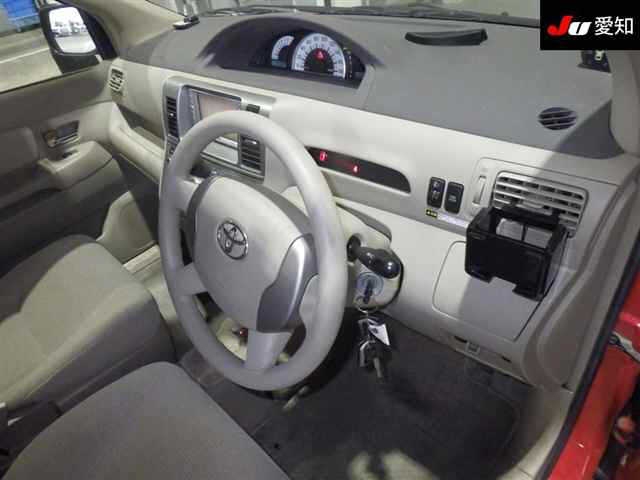 TOYOTA RAUM