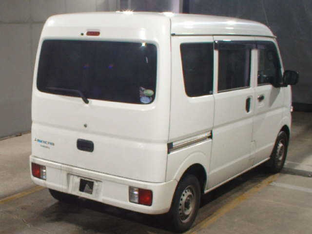 MITSUBISHI MINICAB