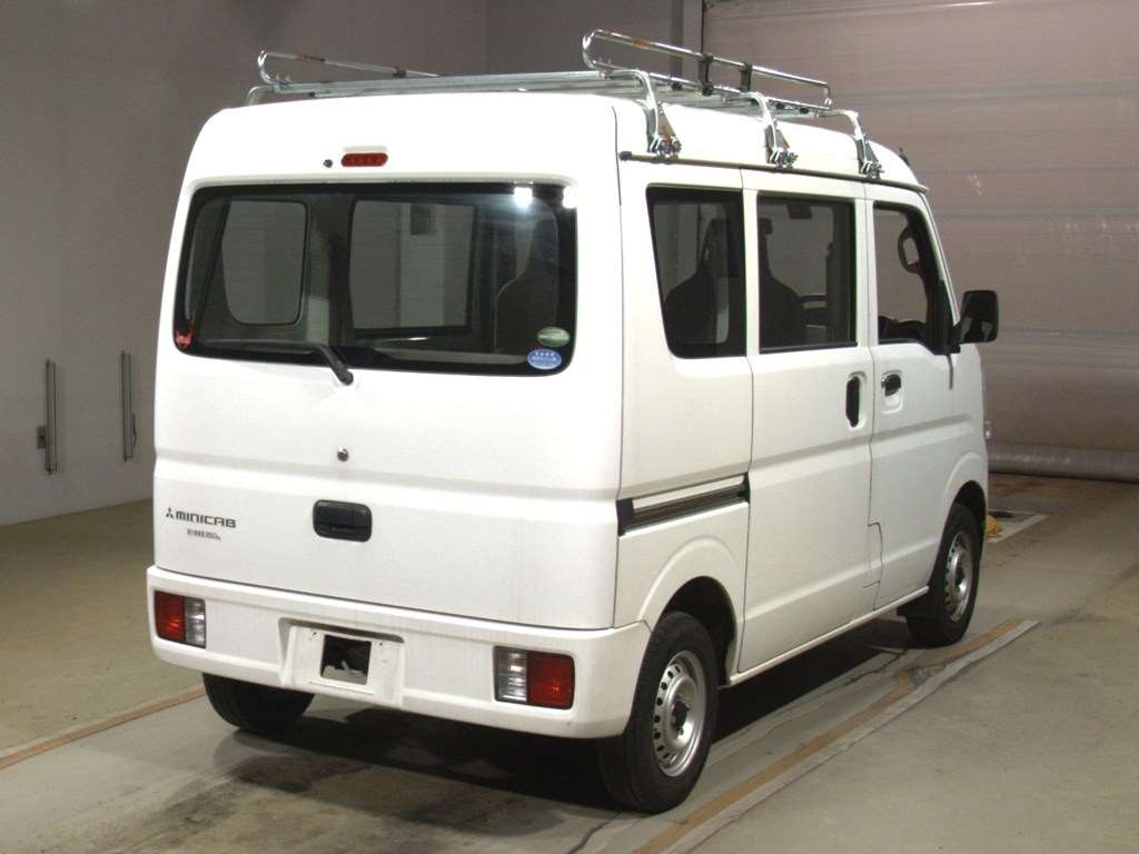 MITSUBISHI MINICAB