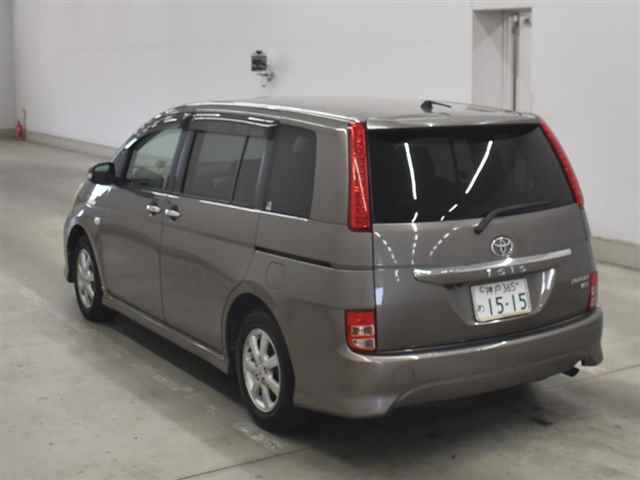 TOYOTA ISIS