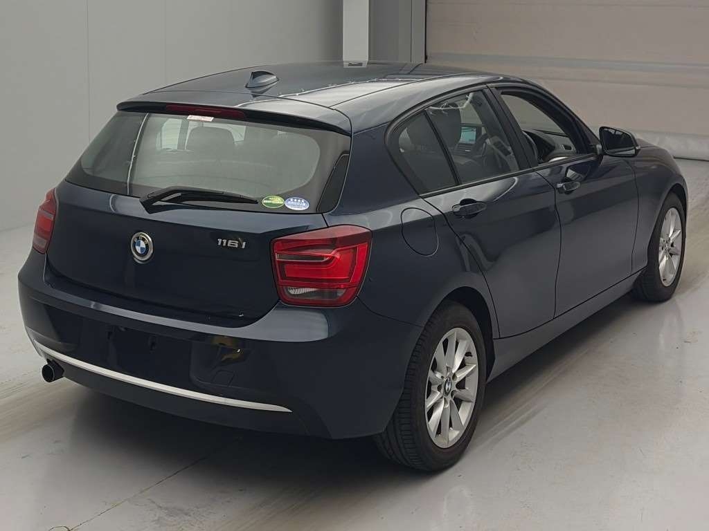 BMW 1-SERIES
