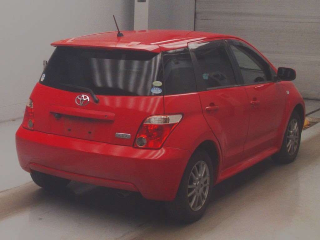 TOYOTA IST