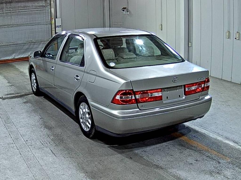 TOYOTA VISTA