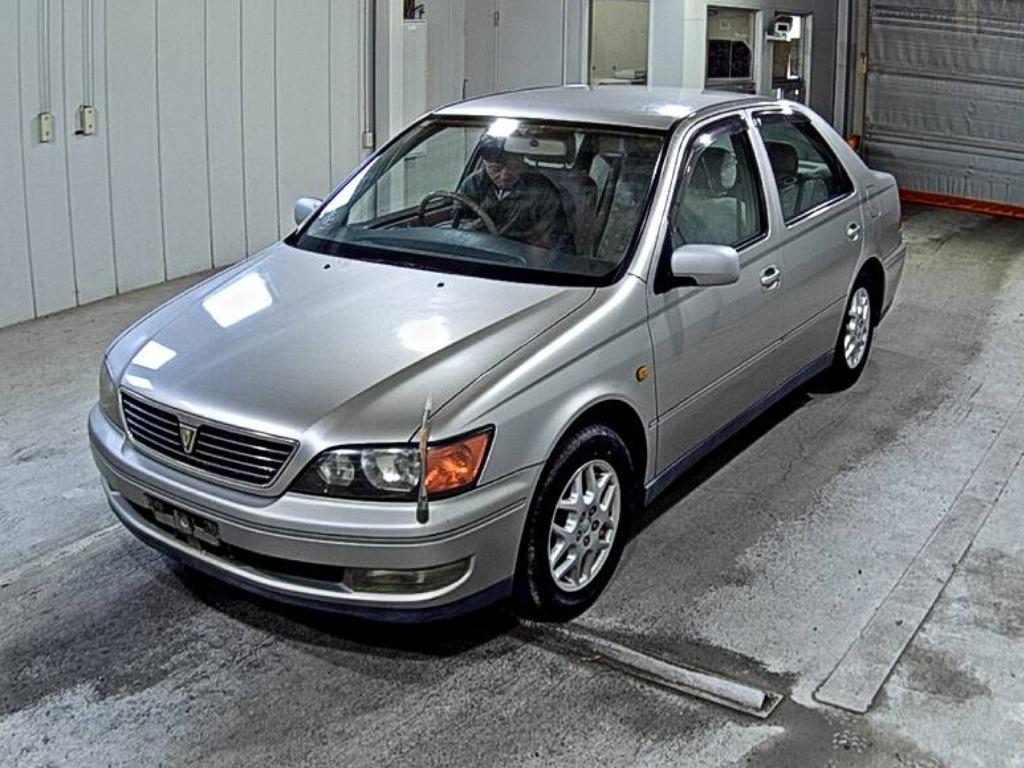 TOYOTA VISTA
