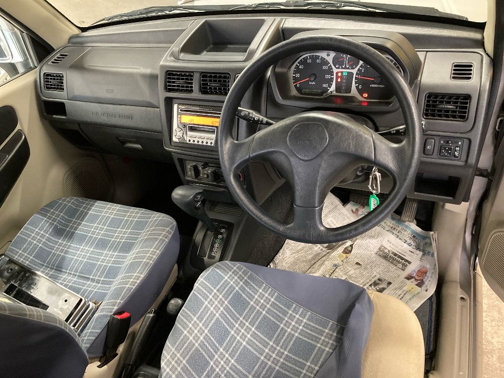 MITSUBISHI PAJERO MINI