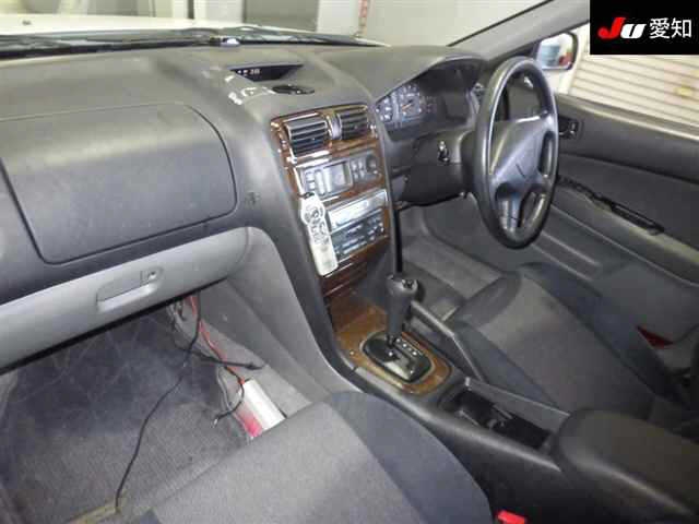 MITSUBISHI GALANT