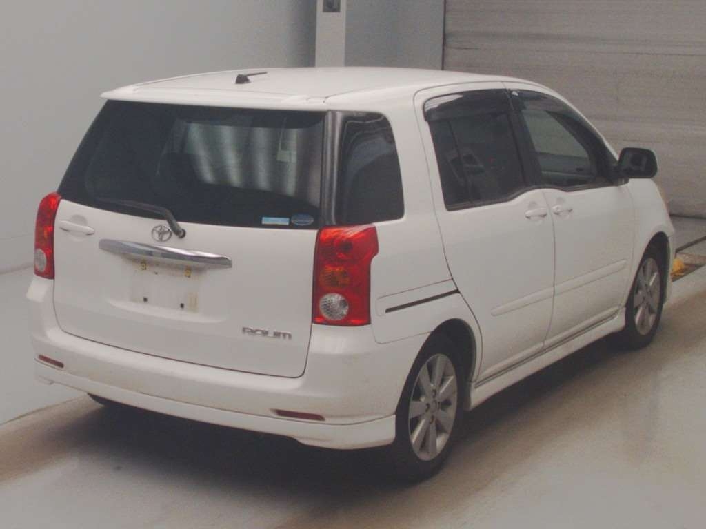 TOYOTA RAUM