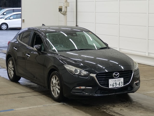MAZDA AXELA