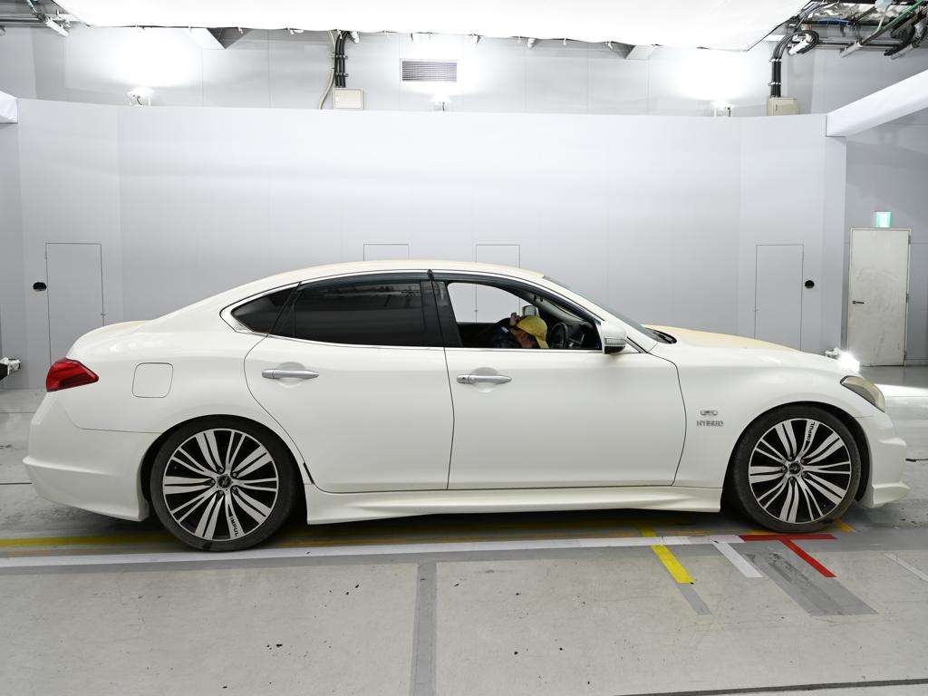 NISSAN FUGA