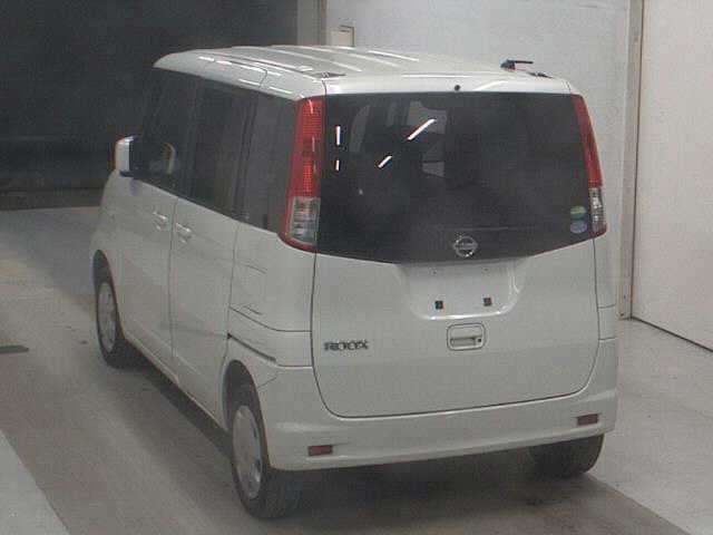 NISSAN ROOX