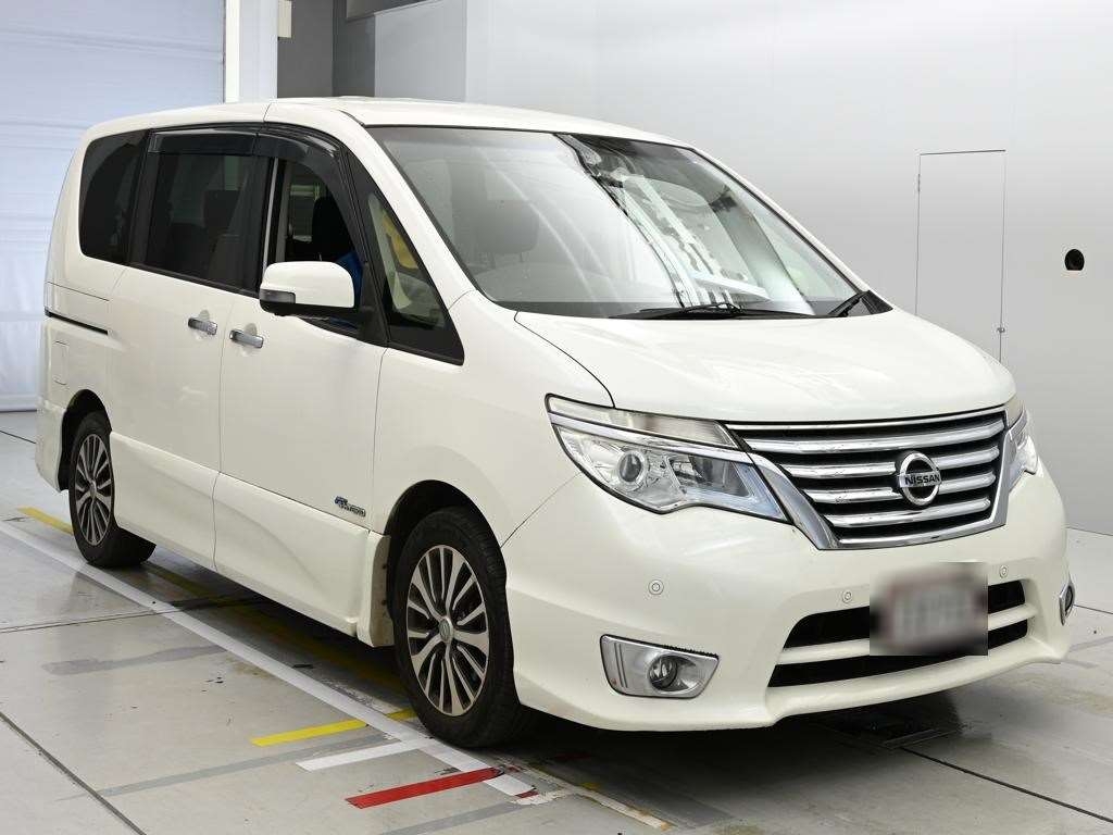 NISSAN SERENA
