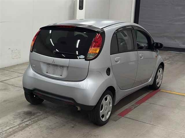 MITSUBISHI I