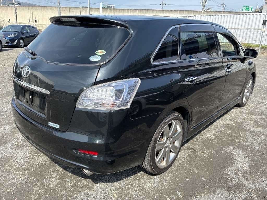 TOYOTA MARK X ZIO
