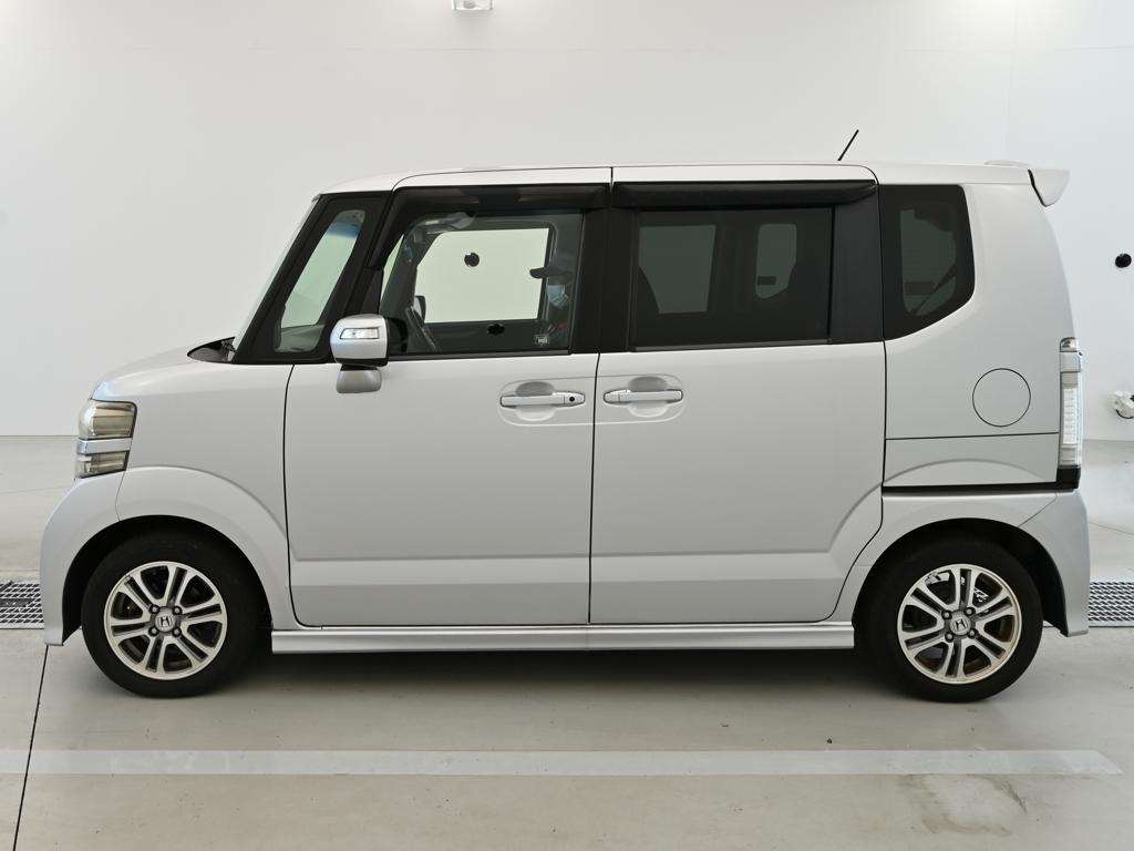 HONDA N-BOX+