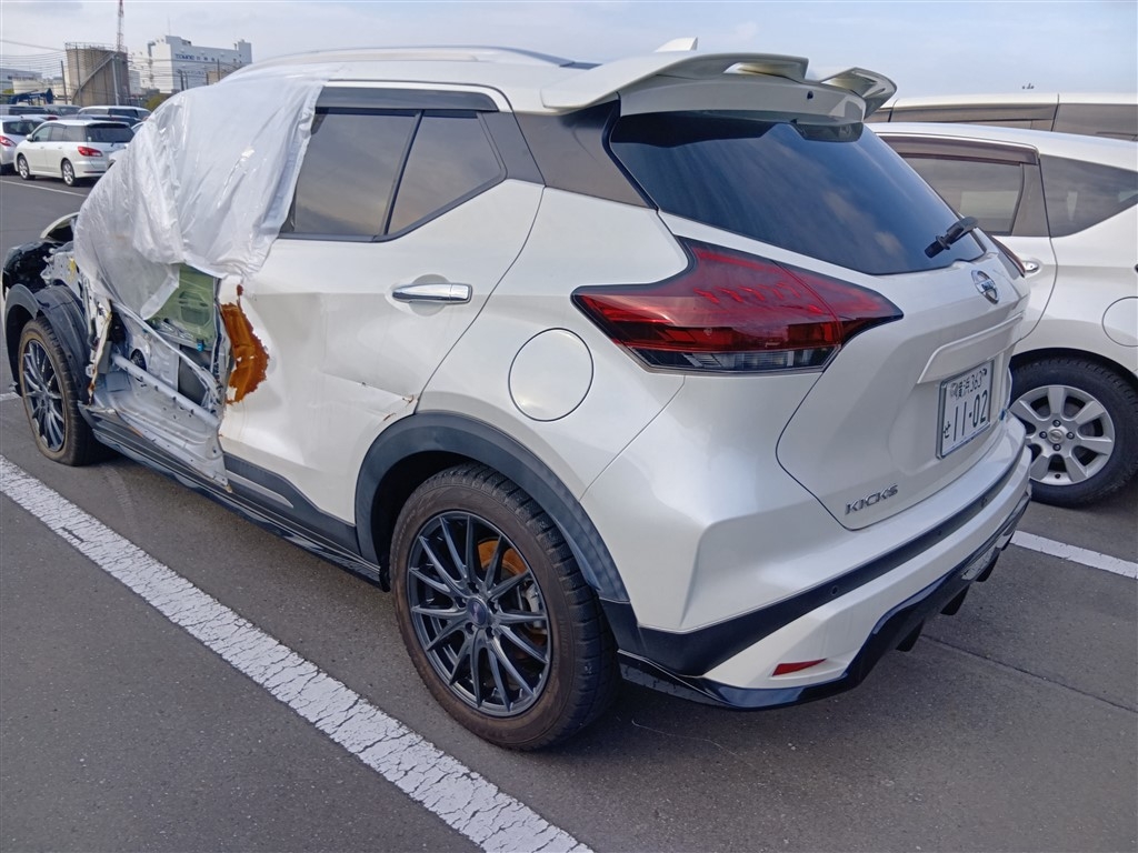 NISSAN KICKS