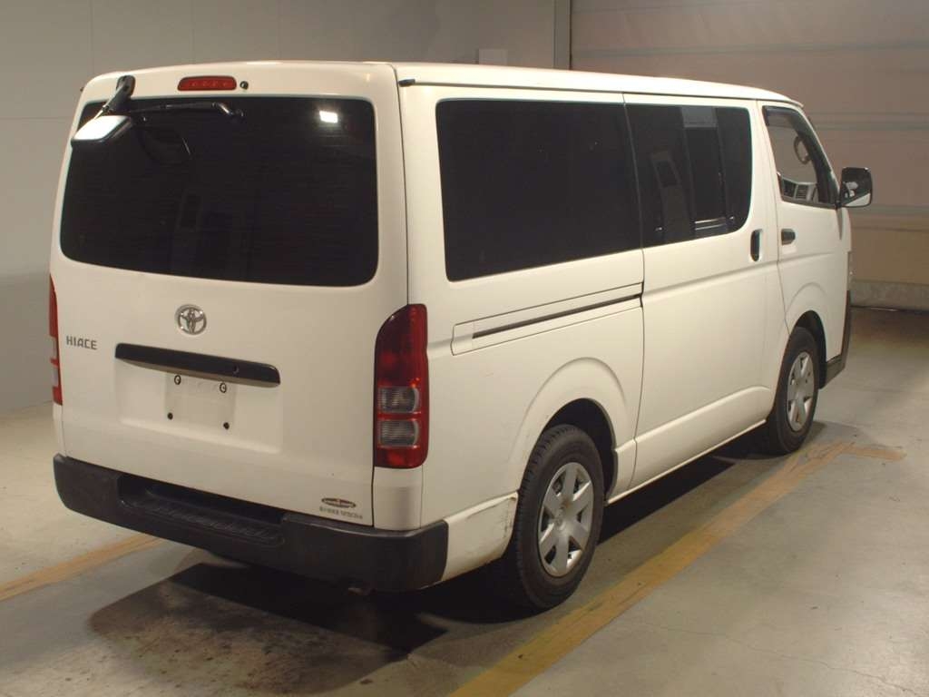 TOYOTA REGIUS ACE
