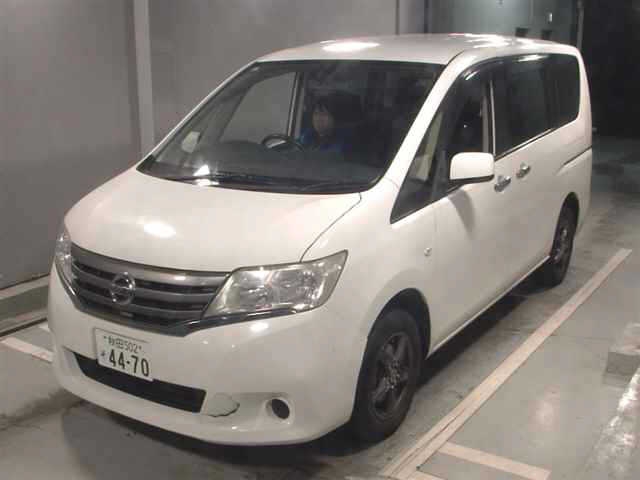 NISSAN SERENA