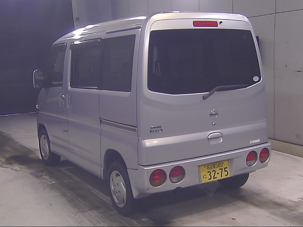 NISSAN CLIPPER