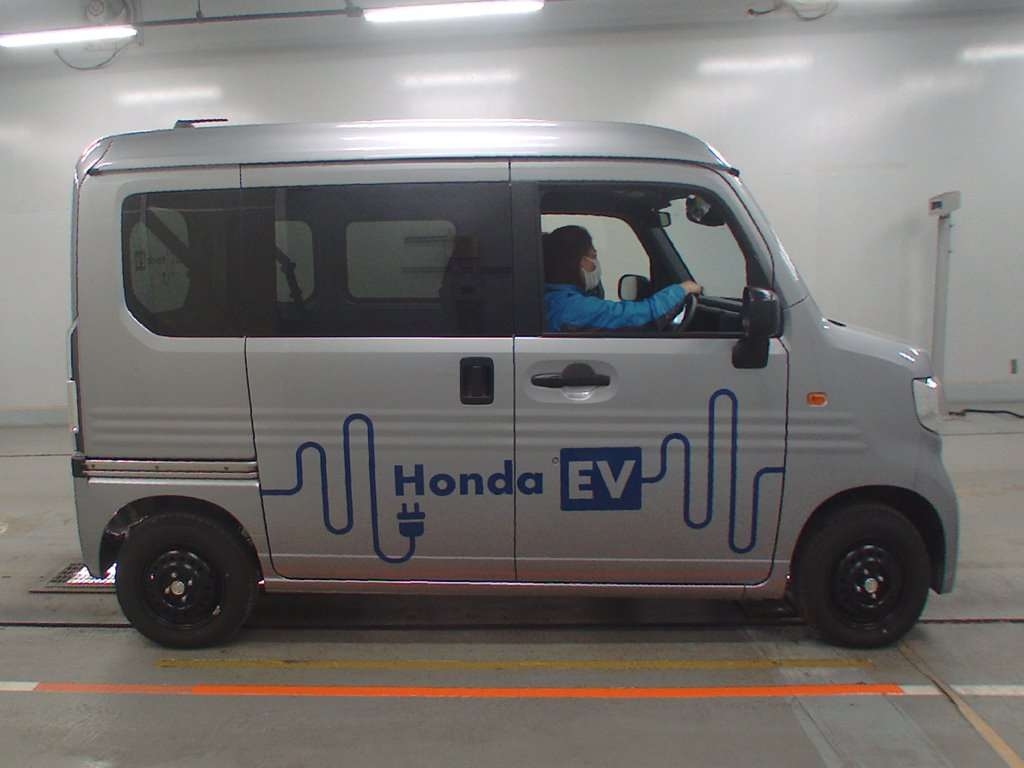 HONDA N-VAN