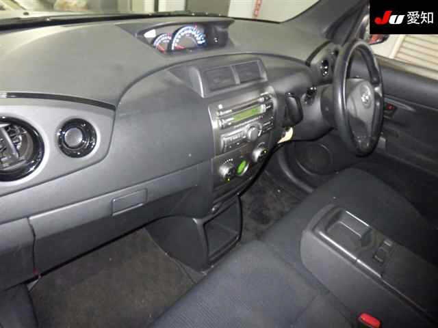 TOYOTA BB