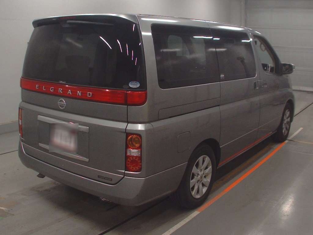 NISSAN ELGRAND
