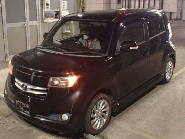 TOYOTA BB
