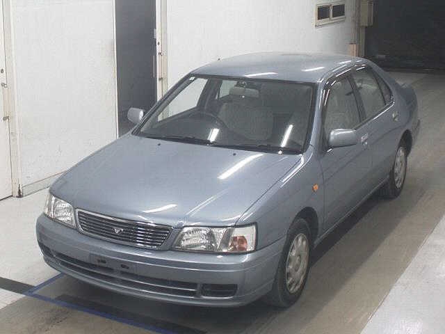 NISSAN BLUEBIRD