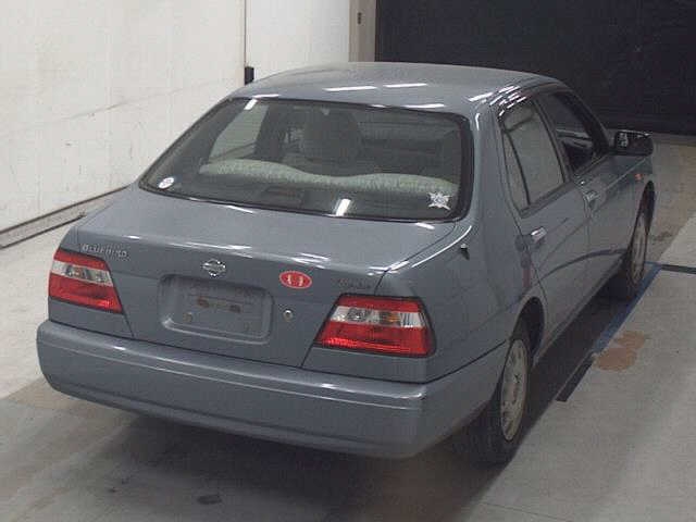 NISSAN BLUEBIRD