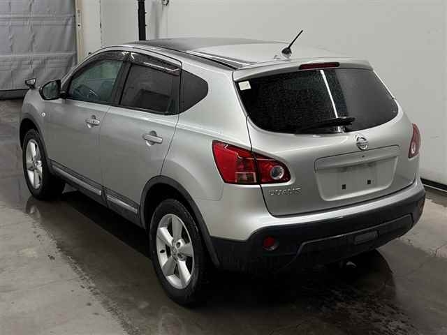 NISSAN DUALIS