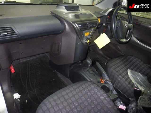 TOYOTA IQ