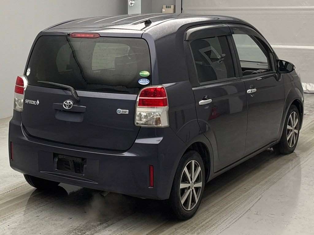 TOYOTA SPADE