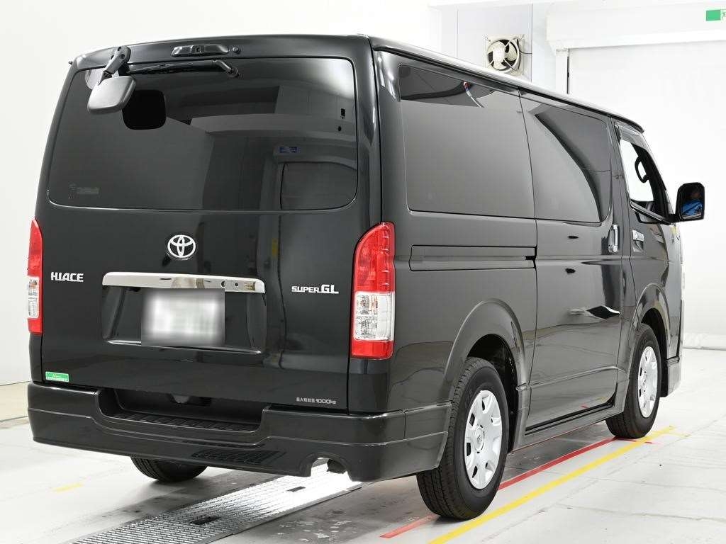 TOYOTA REGIUS ACE