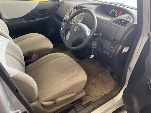 TOYOTA RACTIS