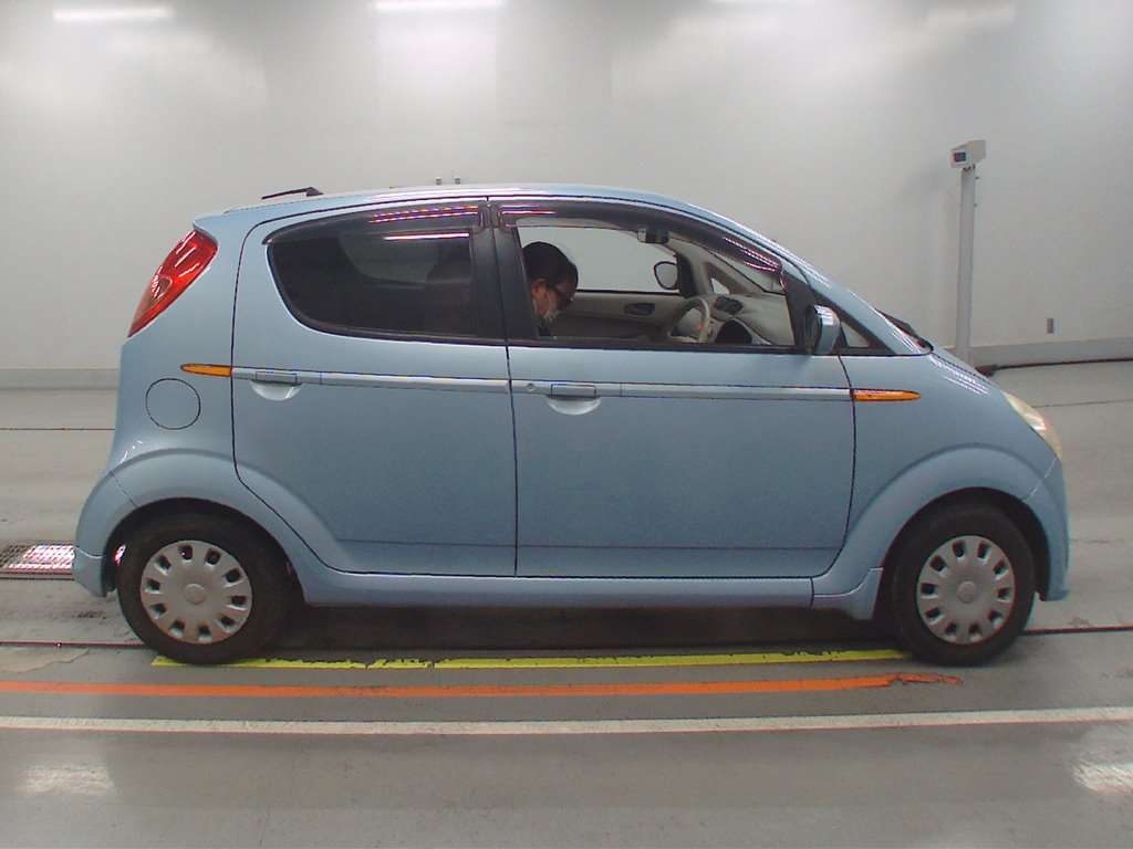 SUBARU R2