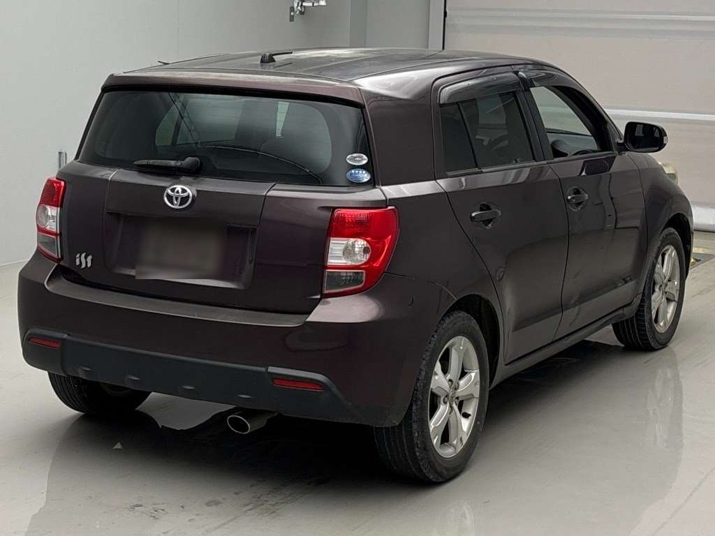 TOYOTA IST