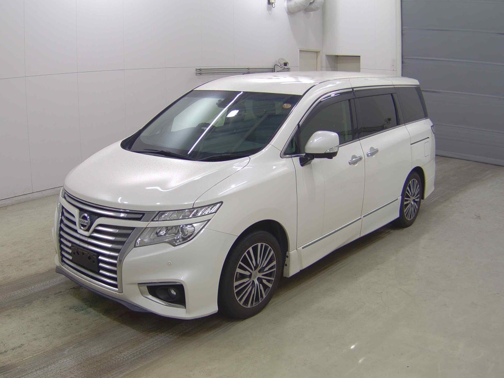 NISSAN ELGRAND