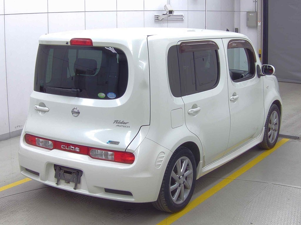 NISSAN CUBE