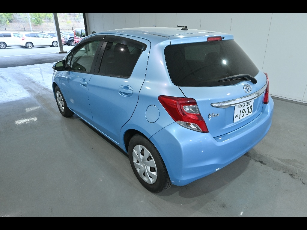 TOYOTA VITZ