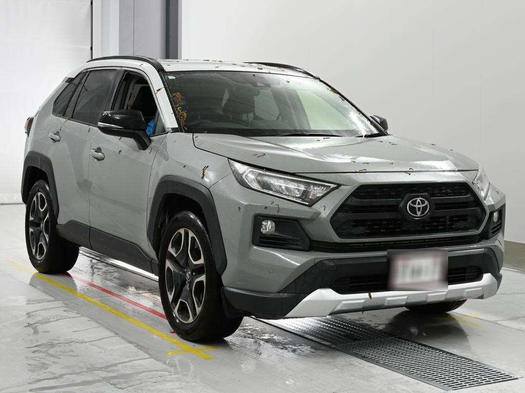 TOYOTA RAV4