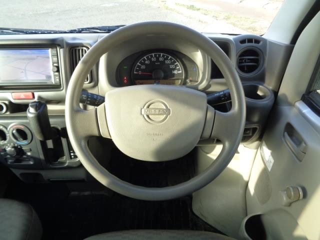 NISSAN NV100 CLIPPER