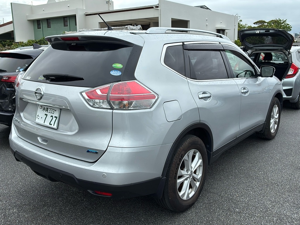 NISSAN X-TRAIL
