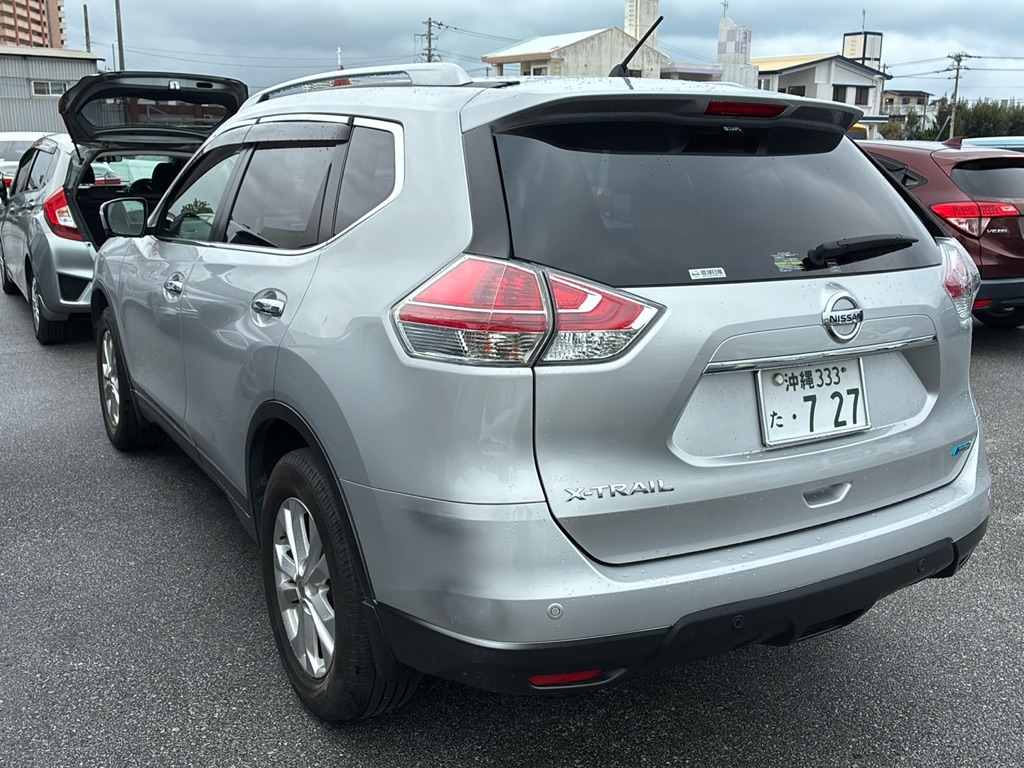 NISSAN X-TRAIL