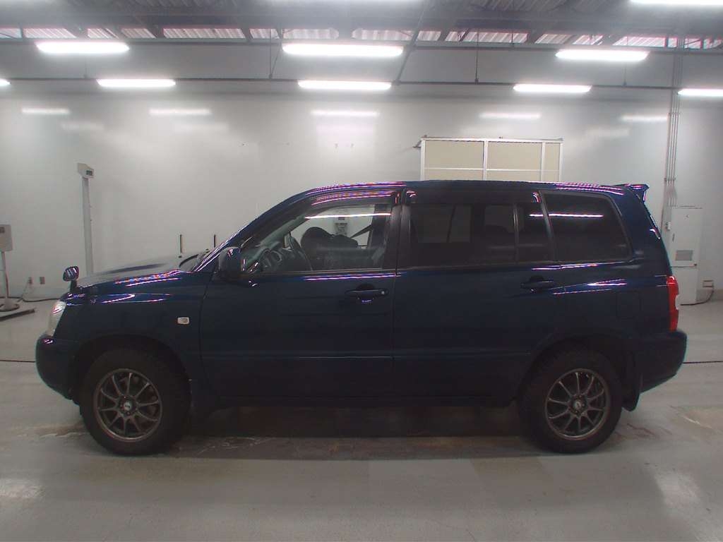 TOYOTA KLUGER V