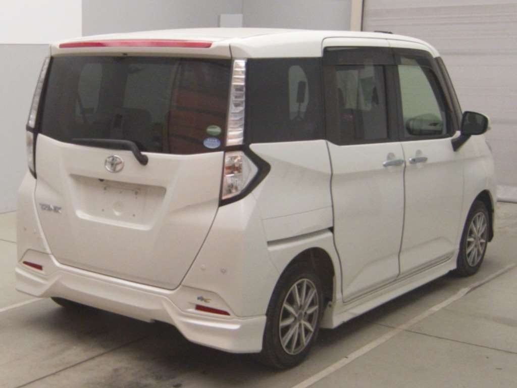 TOYOTA TANK