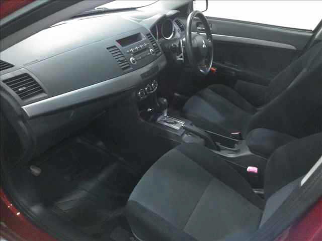 MITSUBISHI LANCER
